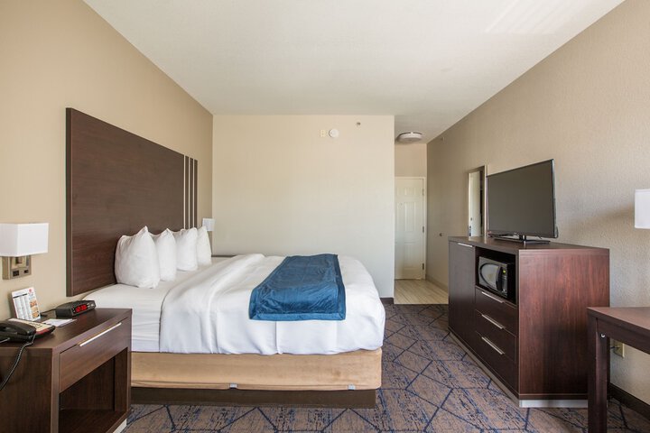 Room 30 of 54
