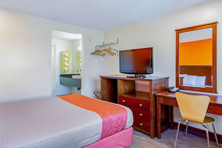 Room 20 of 46