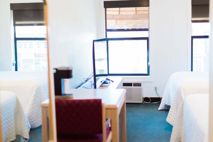 Room 17 of 42