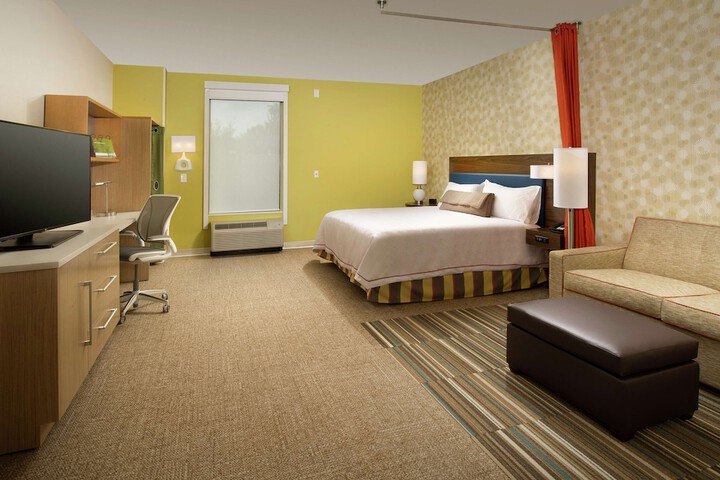 Room 14 of 28