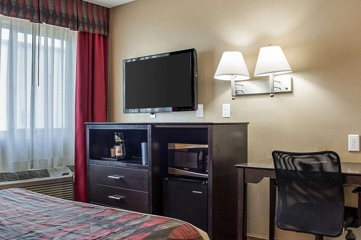 Econo Lodge Jamestown South