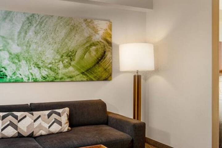 Room 10 of 41