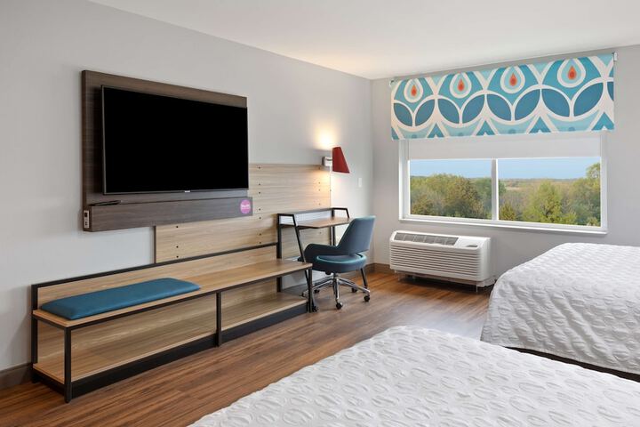 Room 17 of 41