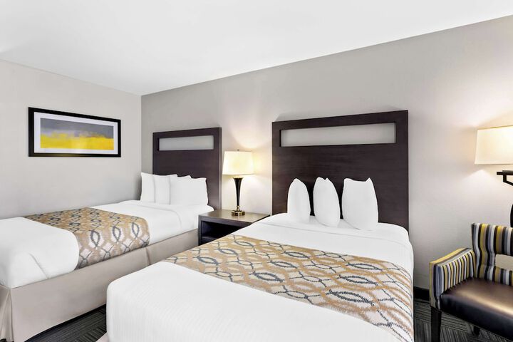 Room 15 of 36