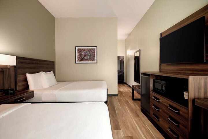 La Quinta Inn & Suites by Wyndham Gonzales LA