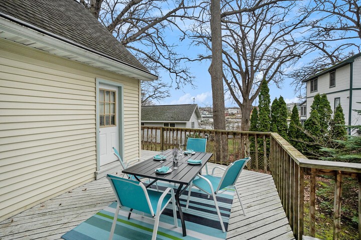 Terrace/Patio 126 of 128