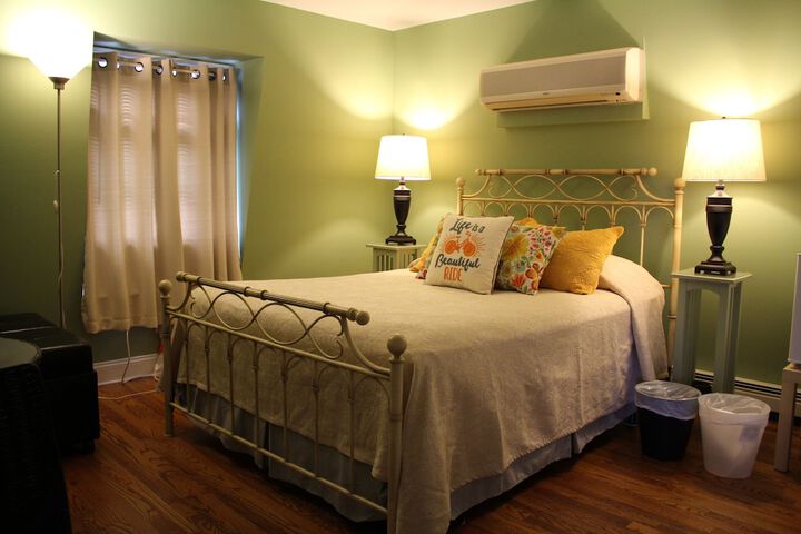 Room 42 of 91