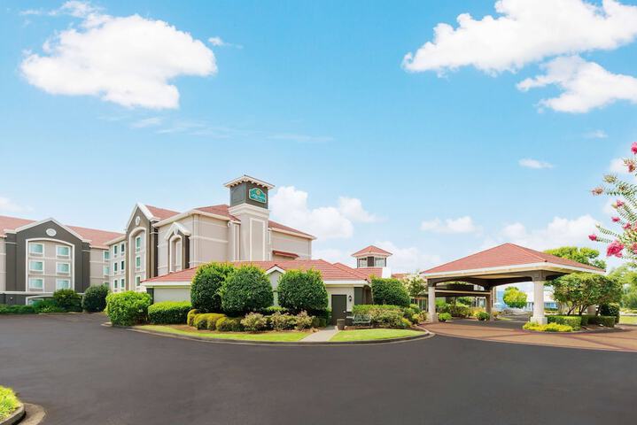 Hotel 2 of 30
