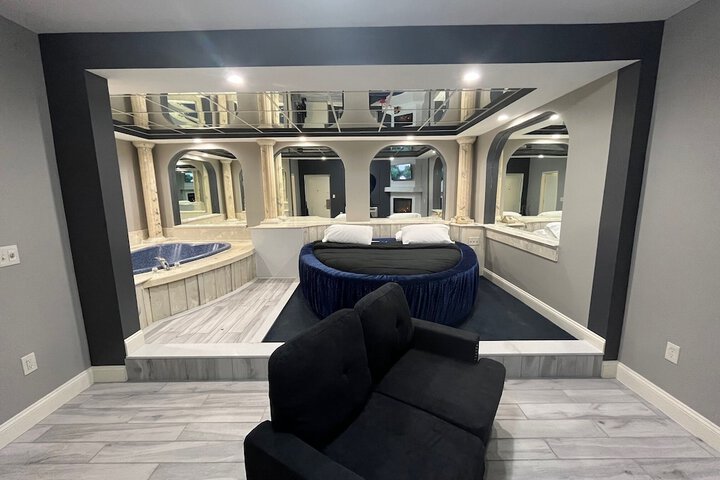 Room 8 of 50