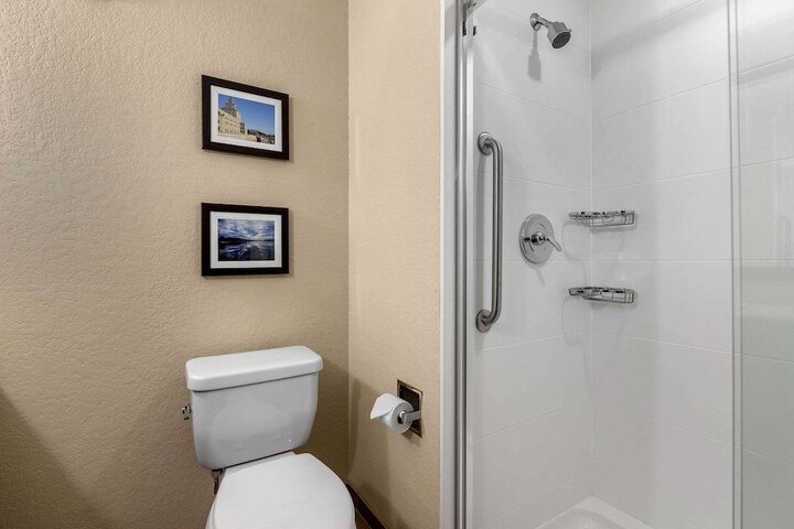 Room 18 of 56
