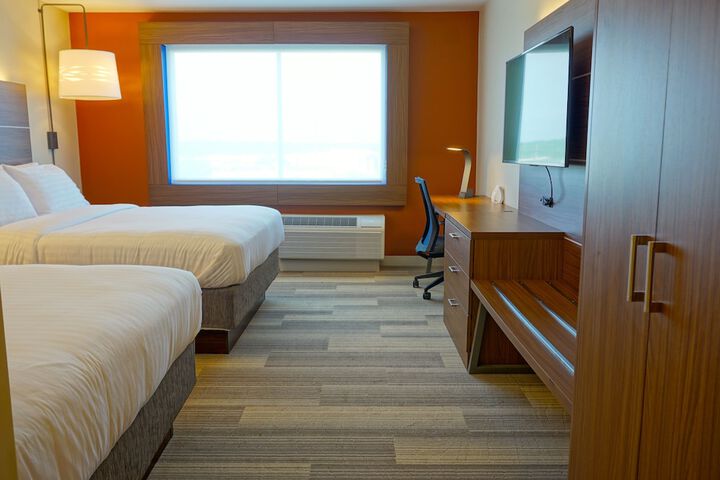 Room 18 of 36