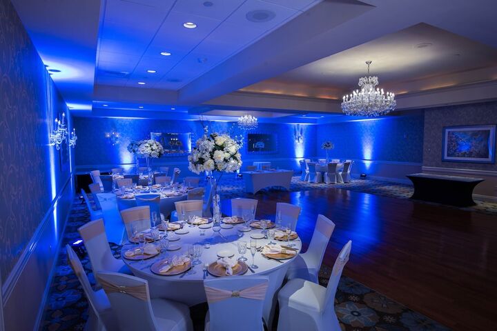 Ballroom/Hall 33 of 37
