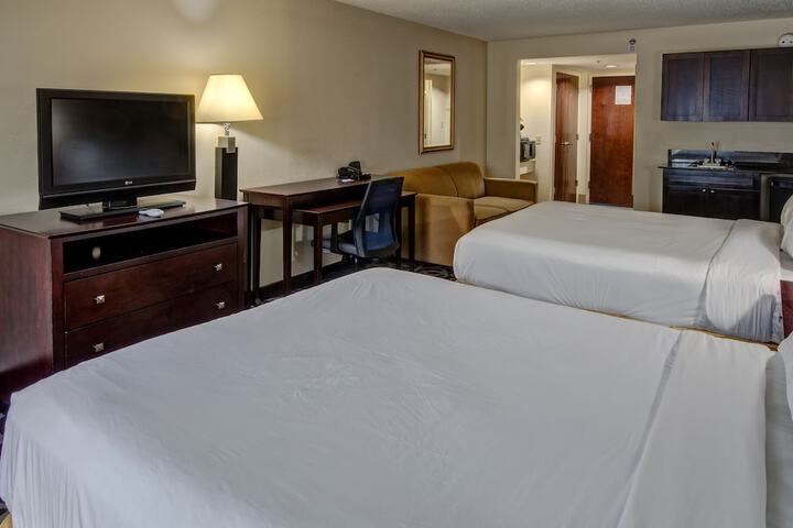 Room 13 of 24