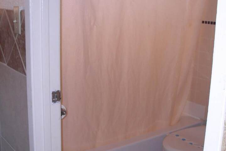 Room 12 of 26