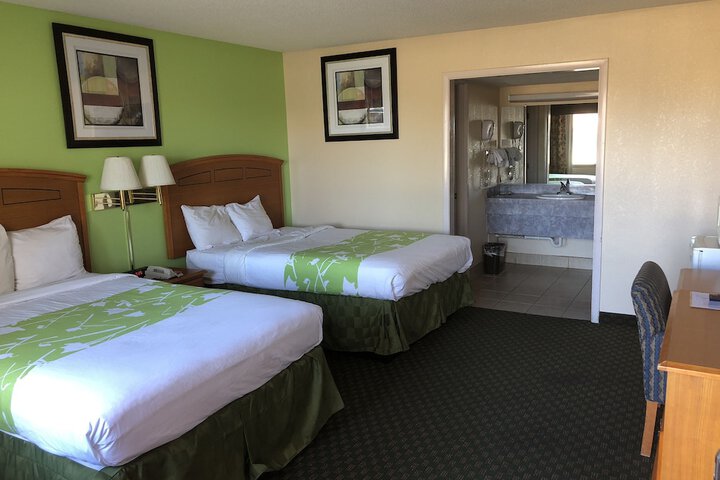 Room 15 of 26