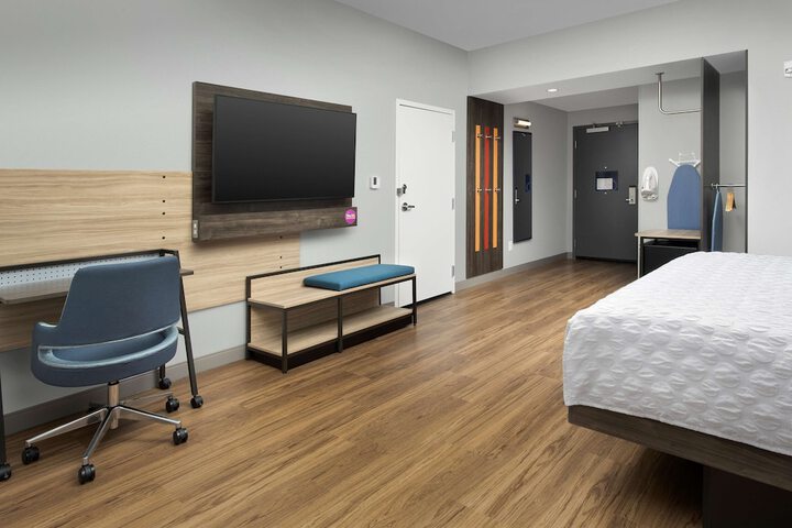 Room 22 of 36