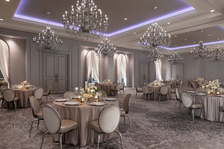 Ballroom/Hall 157 of 172