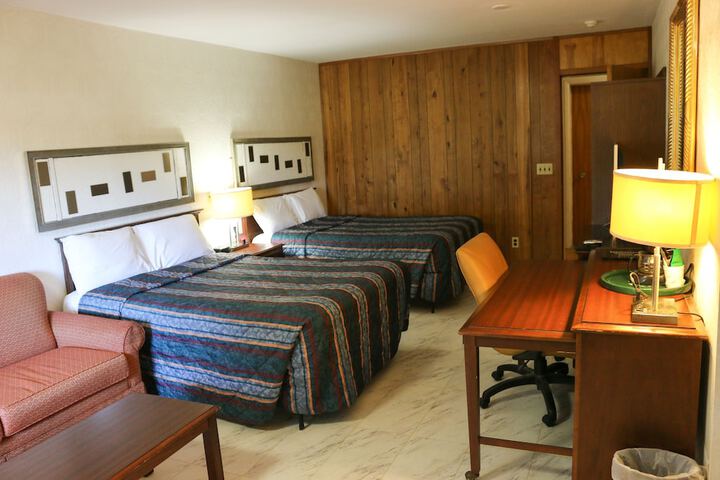 Room 7 of 24