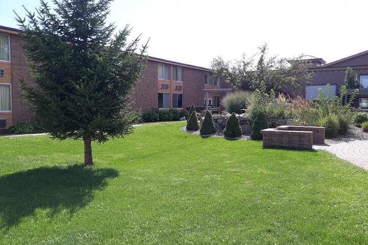 Hotel Exterior 72 of 76