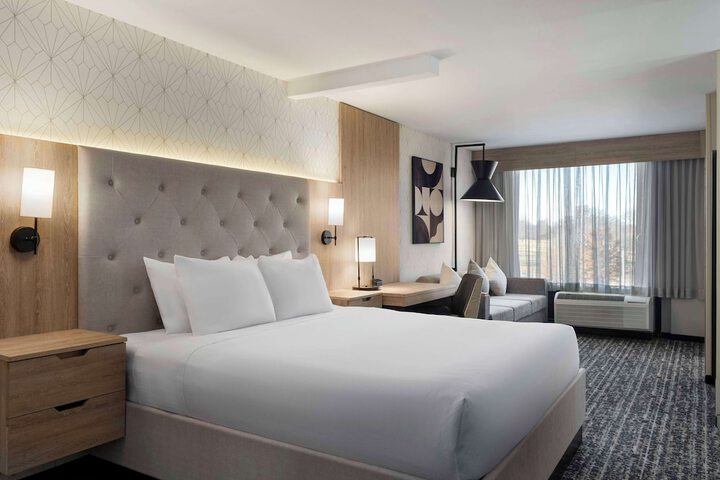 Hyatt Place Kansas City / Overland Park/Metcalf