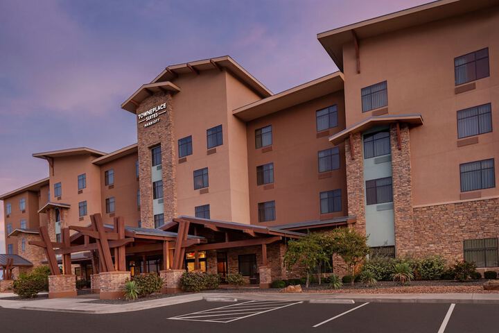 Hotel 3 of 48