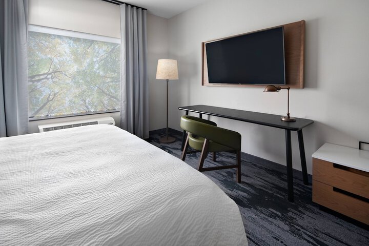 Fairfield Inn & Suites by Marriott Lake Geneva