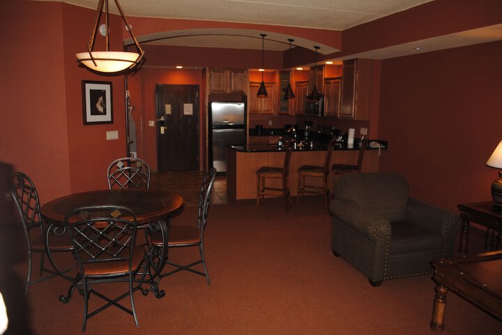 Room 23 of 34