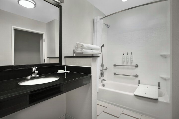 Fairfield Inn & Suites Jeffersonville I-71