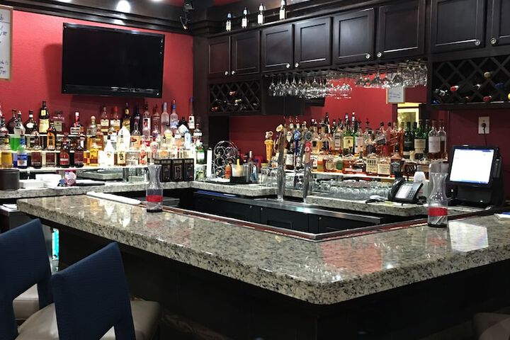 Lounge 45 of 59