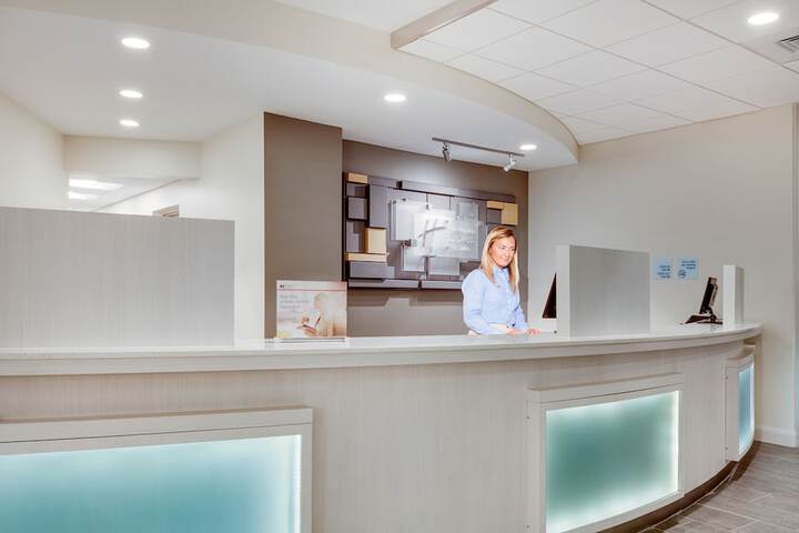 Holiday Inn Express & Suites Panama City Beach - Beachfront by IHG