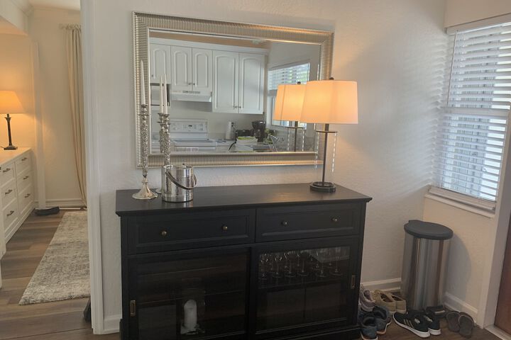 Room 100 of 184