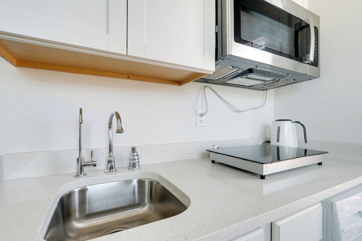 River Island Apt: Private Yard & Patio!