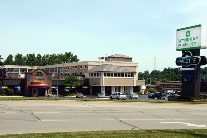 Hotel 2 of 57