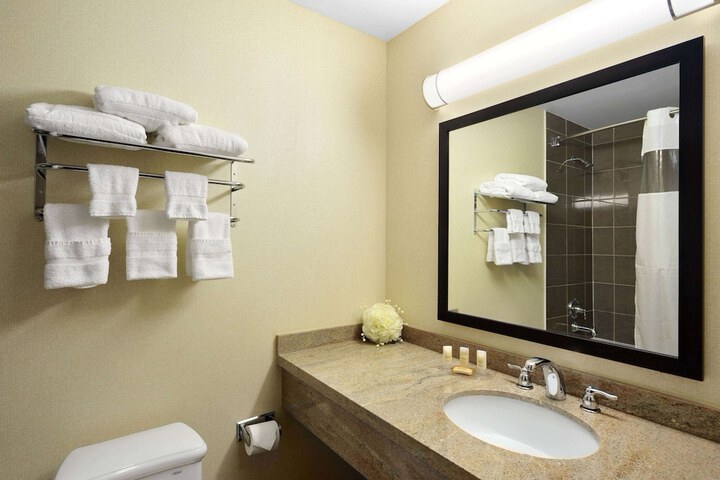 Days Inn by Wyndham Brampton