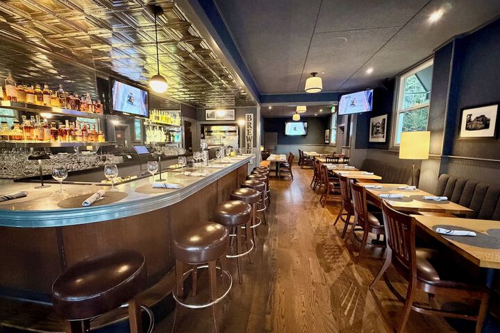 Calistoga Inn Restaurant and Brewery