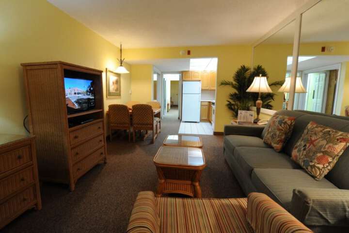 Room 13 of 18