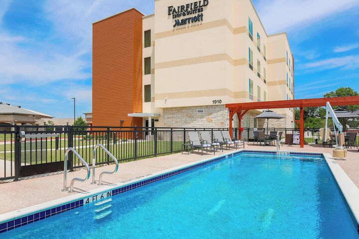 Pool 4 of 31