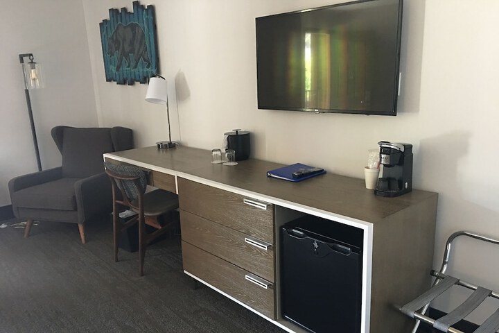 Hotel Becket BW Signature Collection