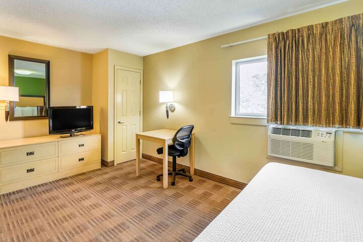 Room 21 of 25