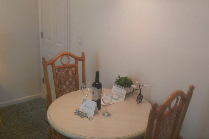 Room 17 of 27