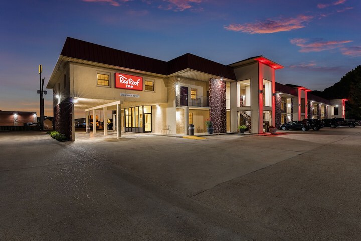 Hotel 4 of 27