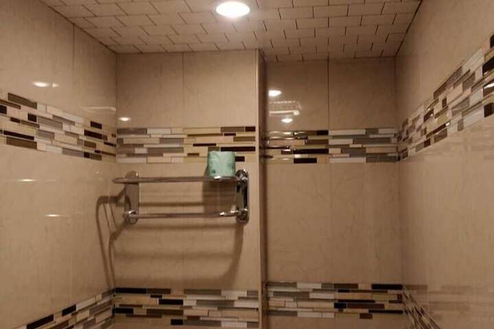 Room 50 of 90
