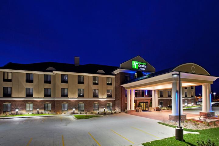 Hotel 2 of 33