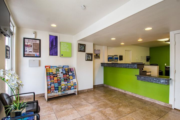 Studio 6 Cypress CA