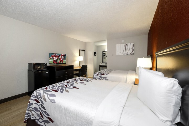 Room 18 of 33