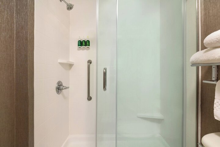 Room 14 of 22