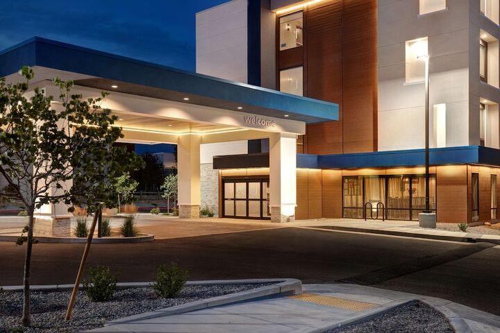 Hotel 2 of 43