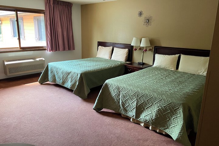 Horseshoe Bay Lodge