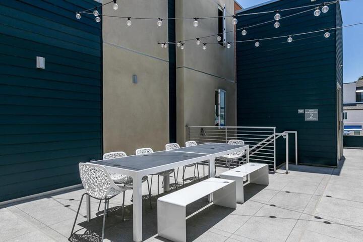 Ocean View 3 Bedrooms Condo just steps from the park, pier & water!