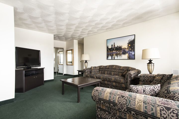 Room 34 of 49